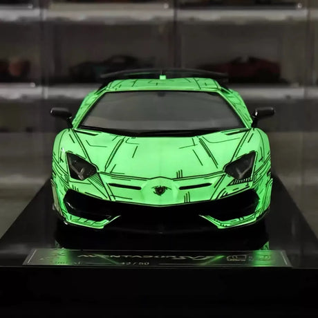 [Ultra Unique] 1:18 Lamborghini 2019 Aventador SVJ Coupe Sketch Model Car Resin