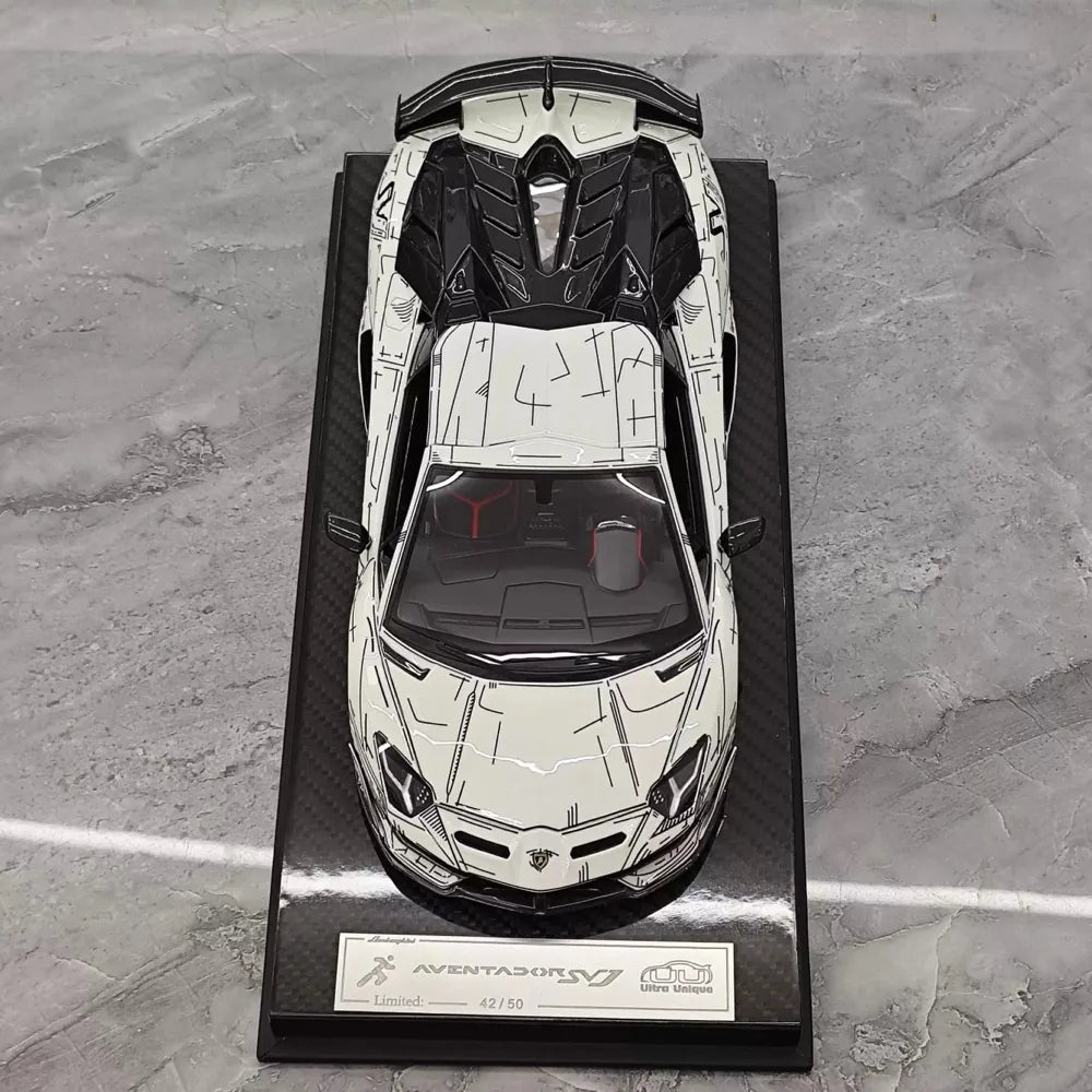 [Ultra Unique] 1:18 Lamborghini 2019 Aventador SVJ Coupe Sketch pienoismalli Hartsi