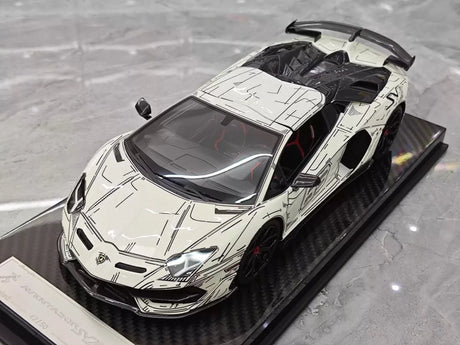 [Ultra Unique] 1:18 Lamborghini 2019 Aventador SVJ Coupe Sketch Model Car Resin