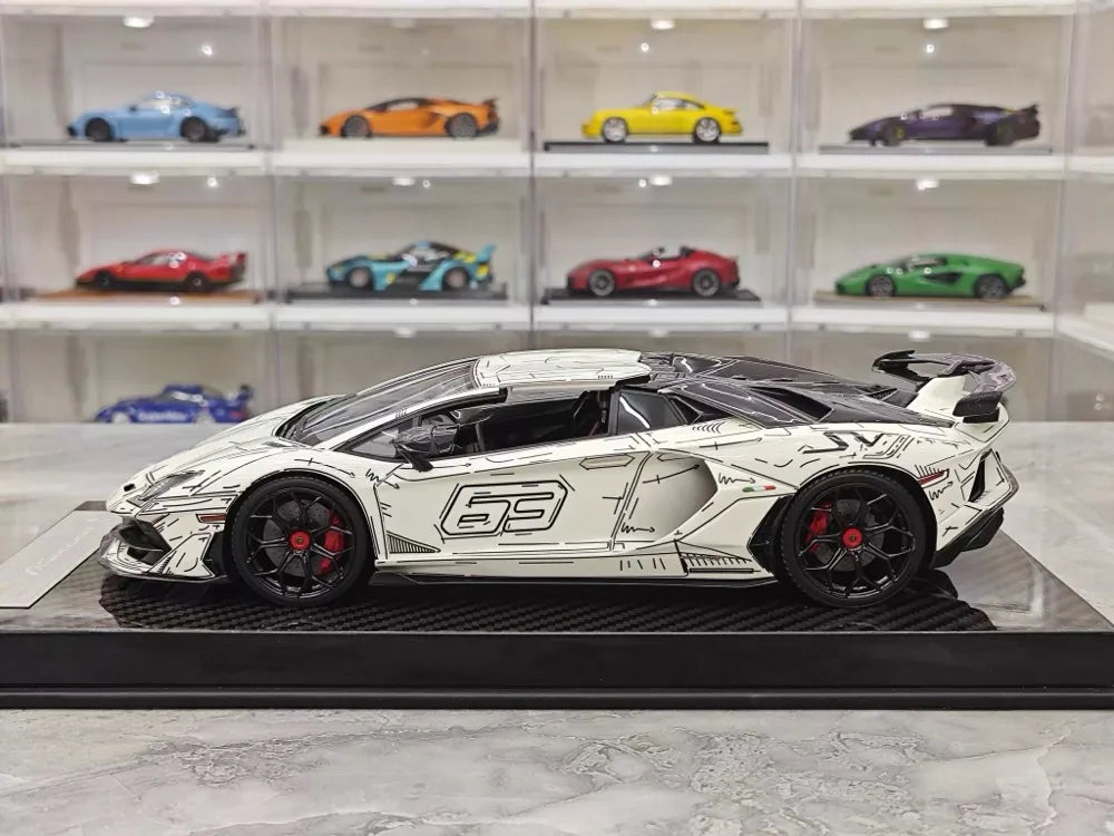 [Ultra Unique] 1:18 Lamborghini 2019 Aventador SVJ Coupe Sketch pienoismalli Hartsi