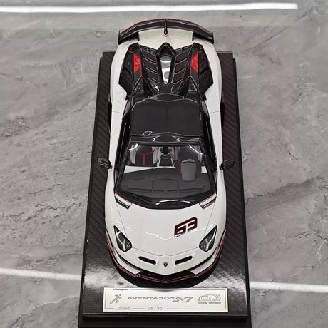 [Ultra Unique] 1:18 Lamborghini 2019 Aventador SVJ Coupe White Model Car Resin