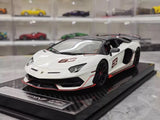 [Ultra Unique] 1:18 Lamborghini 2019 Aventador SVJ Coupe vit modellbil harts