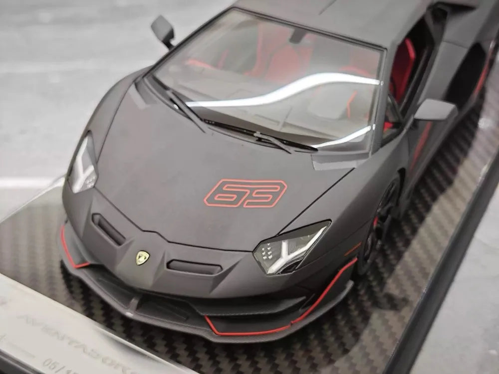 [Ultra Unique] 1:18 Lamborghini 2019 Aventador SVJ Roadster Black Model Car Resin