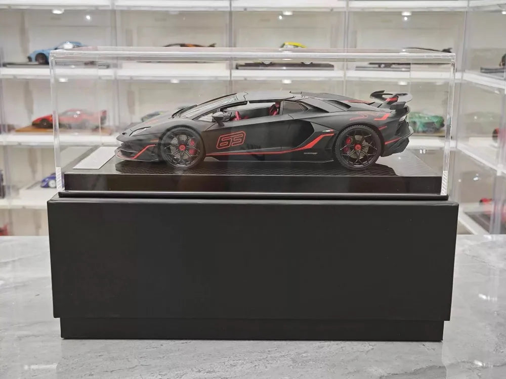 [Ultra Unique] 1:18 Lamborghini 2019 Aventador SVJ Roadster nero modellino di auto resina