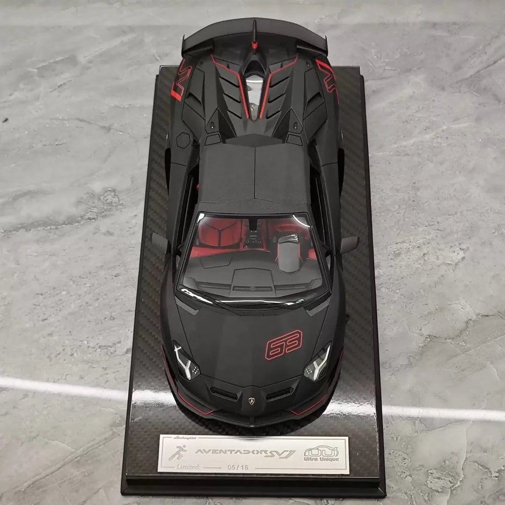 [Ultra Unique] 1:18 Lamborghini 2019 Aventador SVJ Roadster Black Model Car Resin