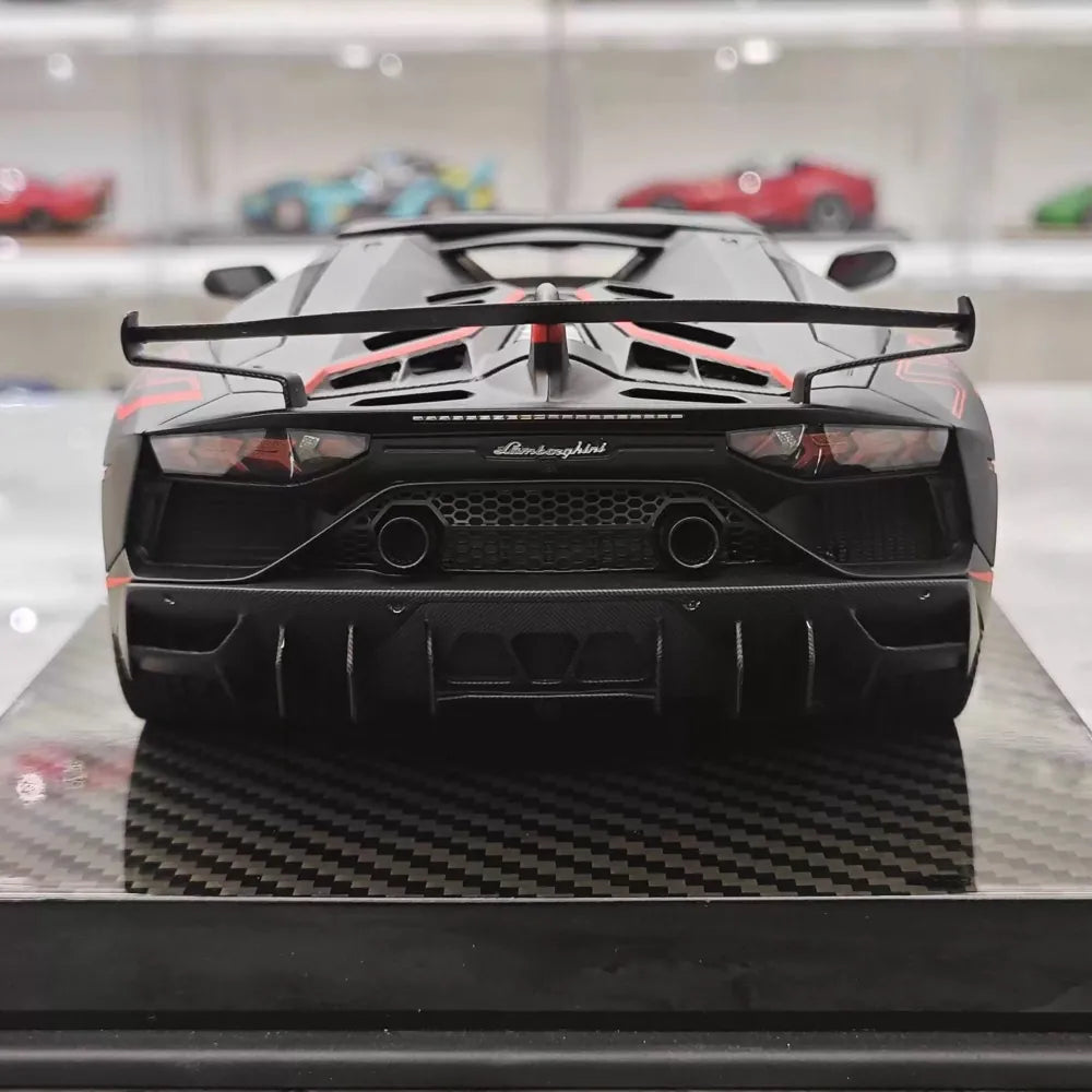 [Ultra Unique] 1:18 Lamborghini 2019 Aventador SVJ Roadster nero modellino di auto resina
