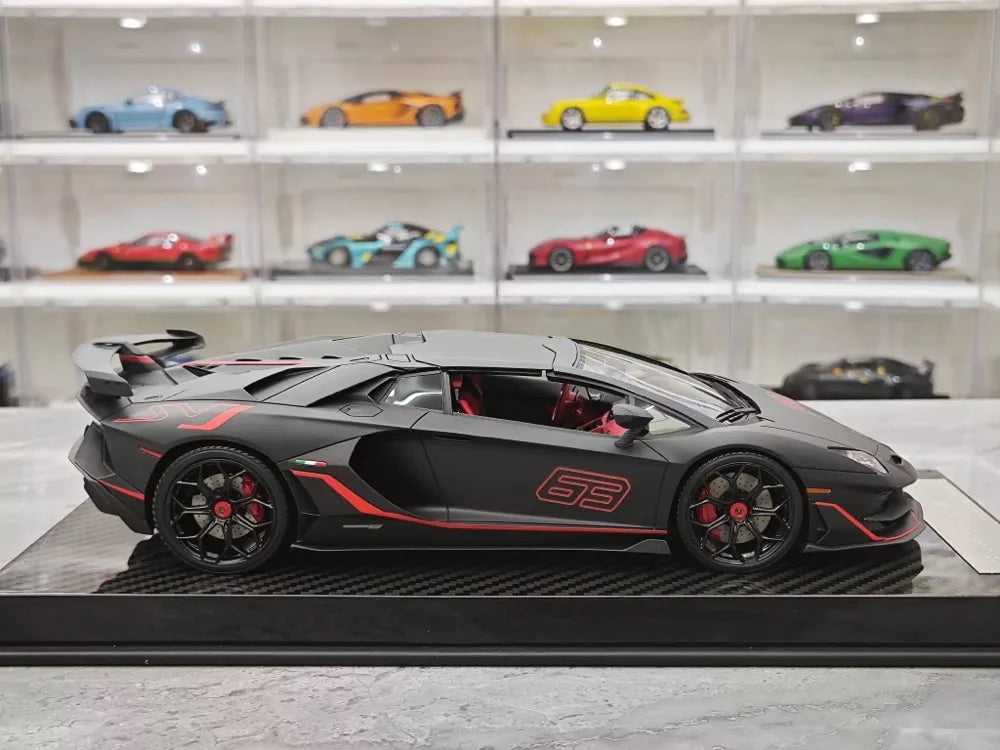 [Ultra Unique] 1:18 Lamborghini 2019 Aventador SVJ Roadster Black Model Car Resin