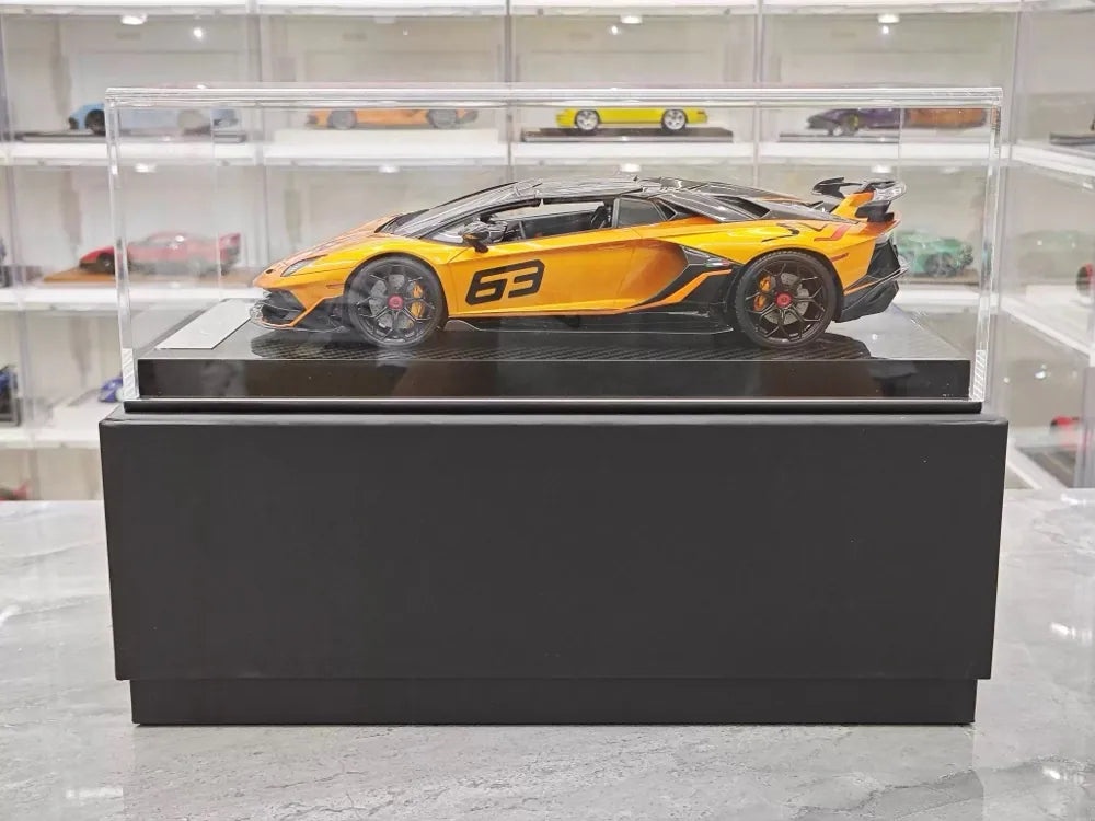 [Ultra Unique] 1:18 Lamborghini 2019 Aventador SVJ Roadster Orange Model Car Resin