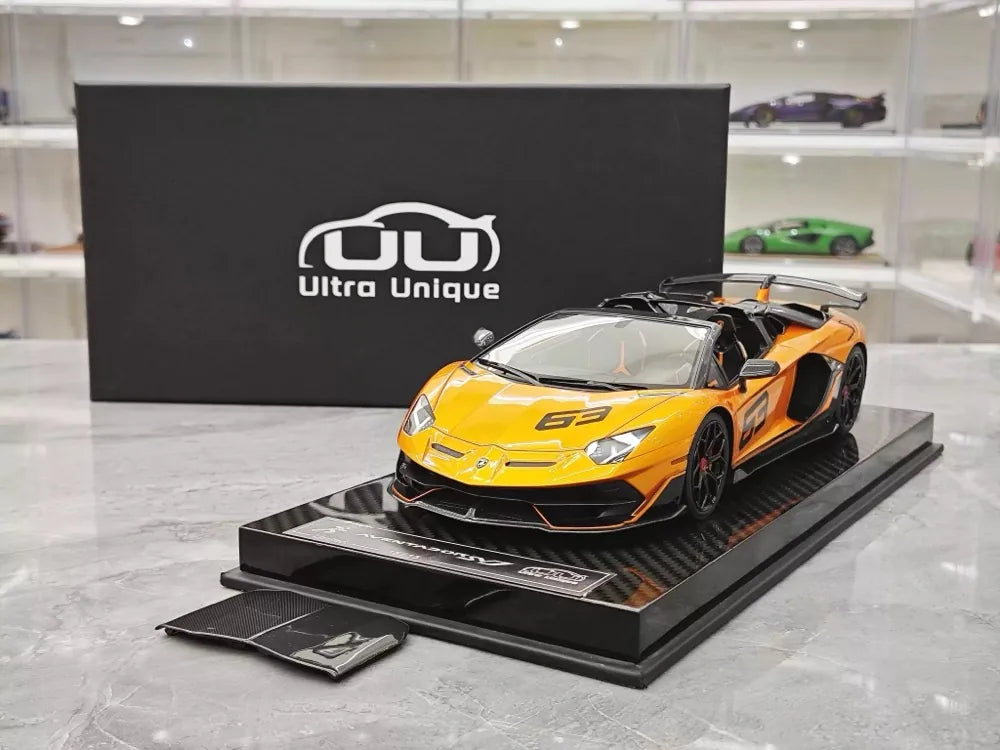 [Ultra Unique] 1:18 Lamborghini 2019 Aventador SVJ Roadster Orange Model Car Resin
