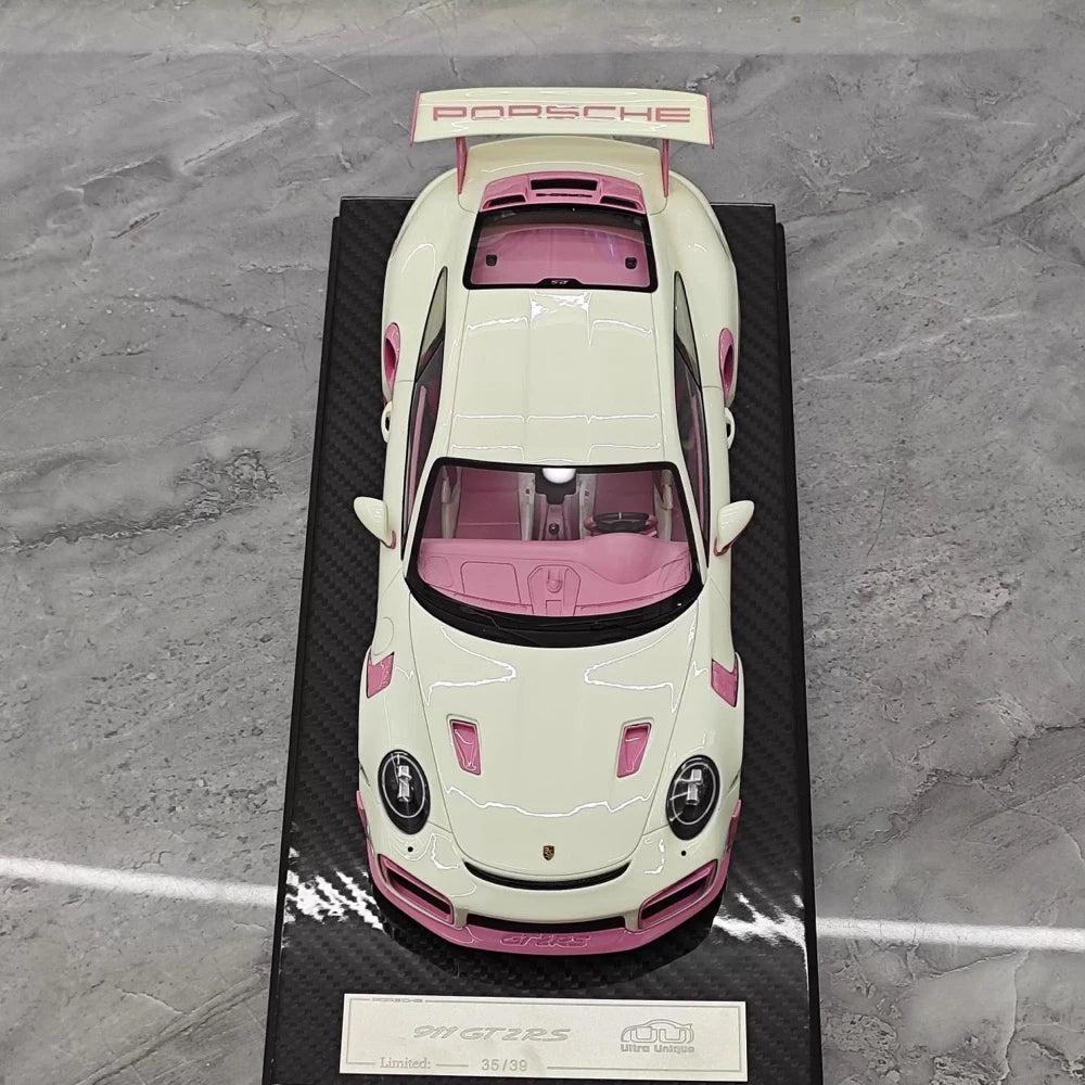 [Ultra Unique] 1:18 Porsche 2018 911 GT2 RS Weissach Package rose voiture miniature Resin
