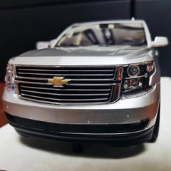[Vehicle Art] 1:18 Chevrolet 2016 Suburban Silver Model Car Resin