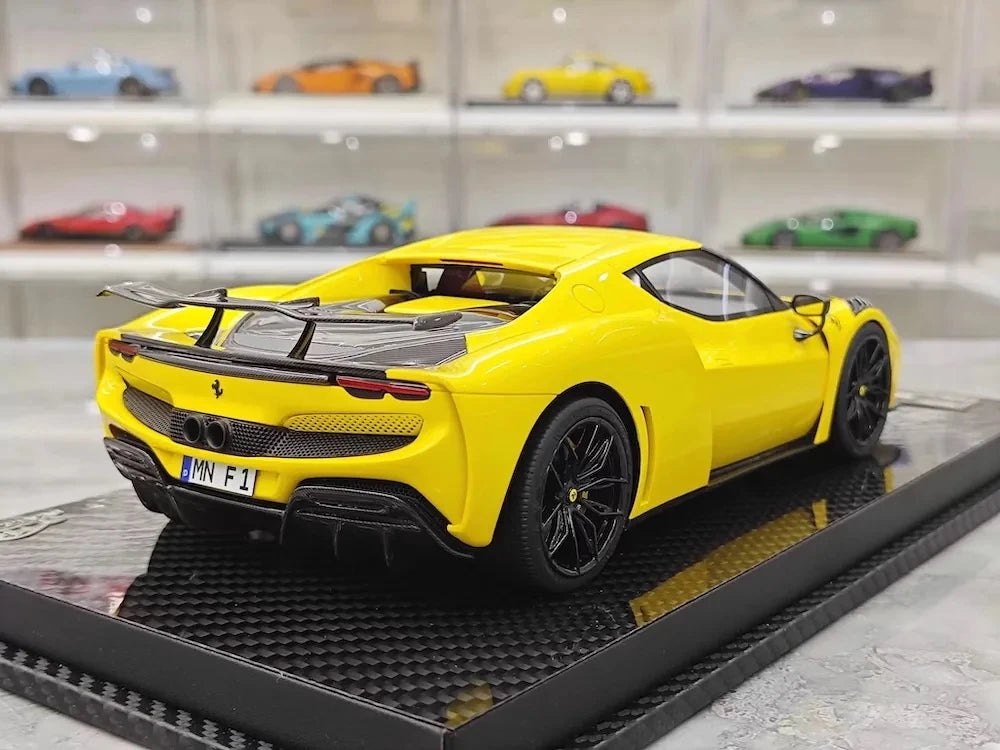 [VIP] 1:18 Ferrari 2023 296 GTB Novitec gul modellbil harts