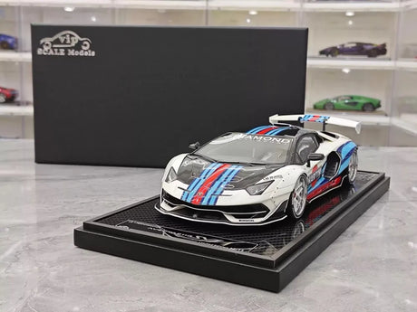 [VIP] 1:18 Lamborghini 2019 Aventador SVJ Liberty Walk Martini Model Car Resin