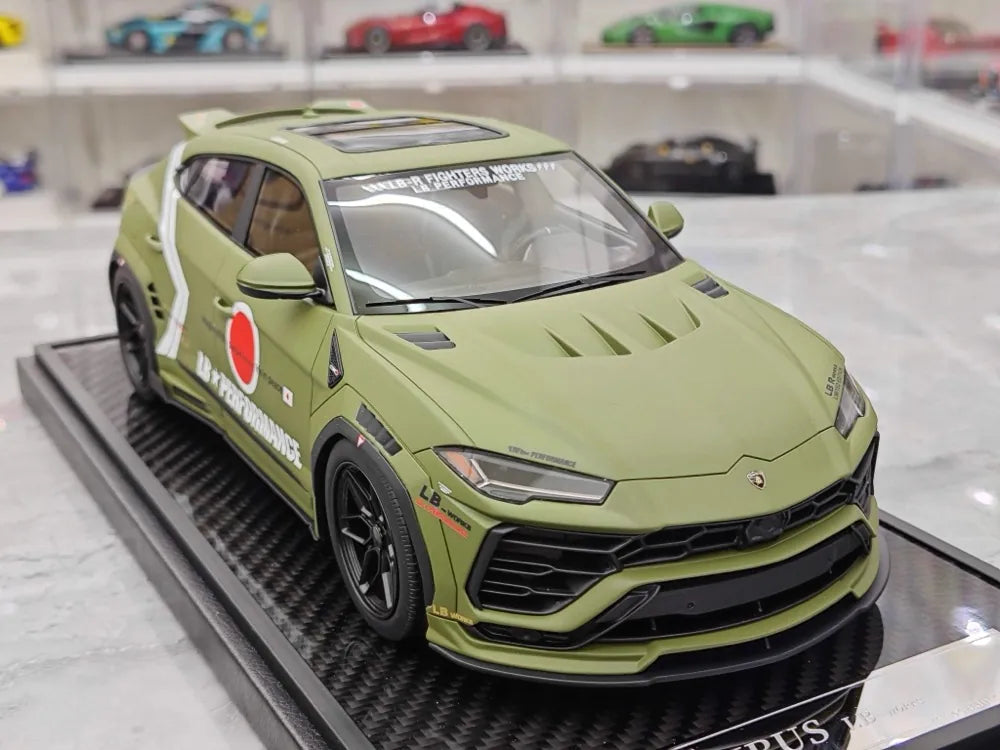 [VIP] 1:18 Lamborghini 2019 Urus Liberty Walk Green Model Car Resin