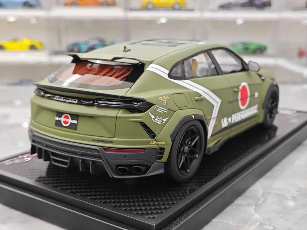 [VIP] 1:18 Lamborghini 2019 Urus Liberty Walk Green Model Car Resin