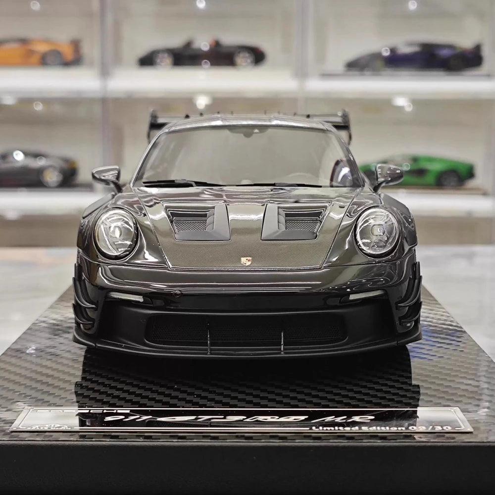[VIP] 1:18 Porsche 2023 911 GT3 RS Manthey Racing Black Model Car Resin