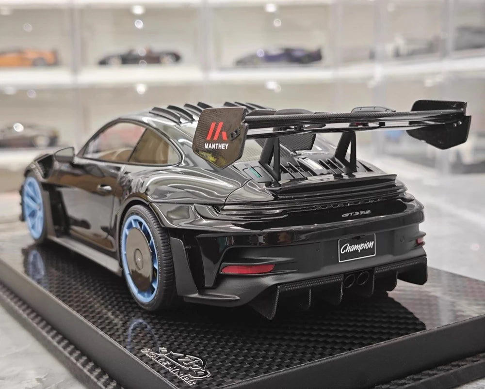 [VIP] 1:18 Porsche 2023 911 GT3 RS Manthey Racing Black Model Car Resin