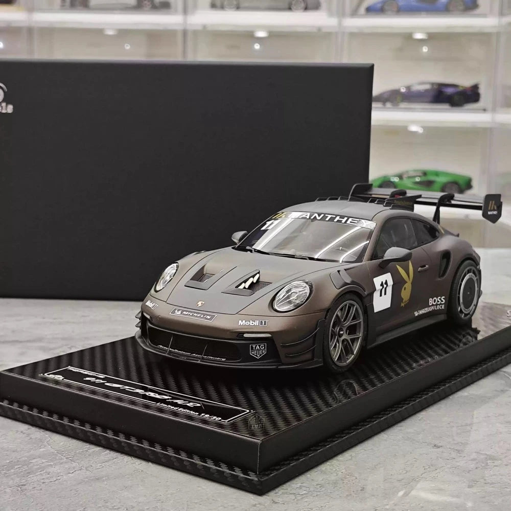 [VIP] 1:18 Porsche 2023 911 GT3 RS Manthey Racing Brown Model Car Resin