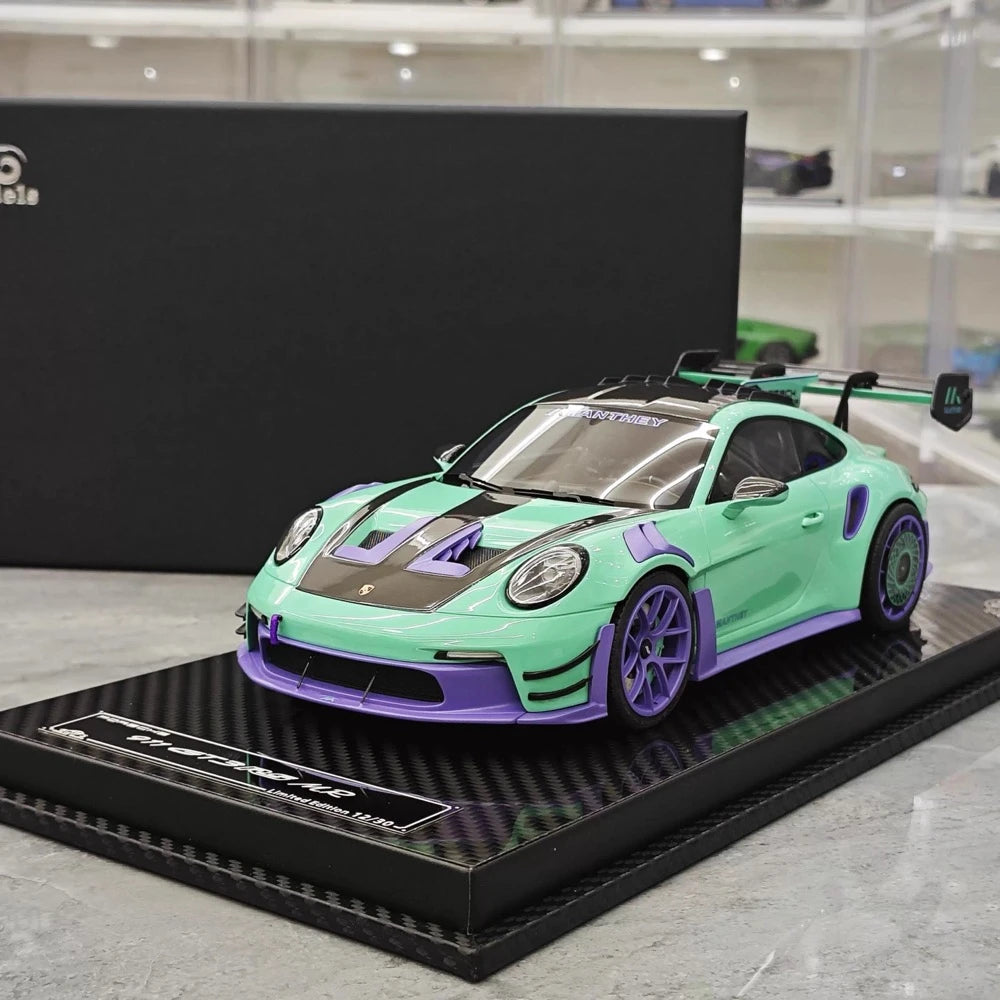 [VIP] 1:18 Porsche 2023 911 GT3 RS Manthey Racing Tiffany Blue Model Car Resin