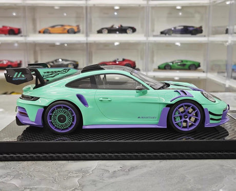 [VIP] 1:18 Porsche 2023 911 GT3 RS Manthey Racing Tiffany Blue Model Car Resin