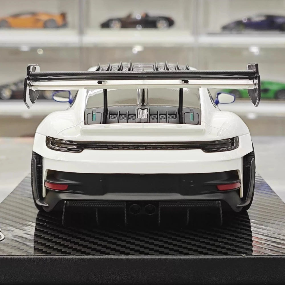 [VIP] 1:18 Porsche 2023 911 GT3 RS Manthey Racing White Model Car Resin