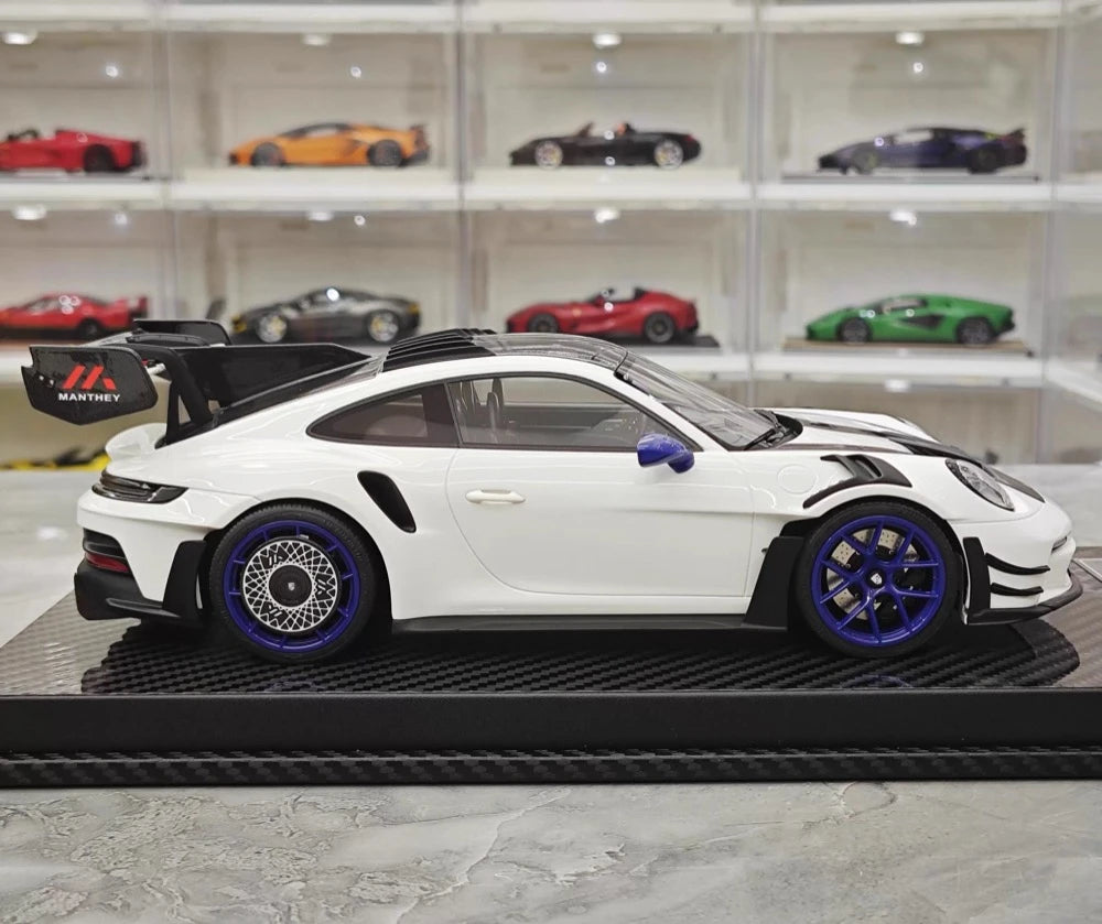 [VIP] 1:18 Porsche 2023 911 GT3 RS Manthey Racing wit modelauto Hars