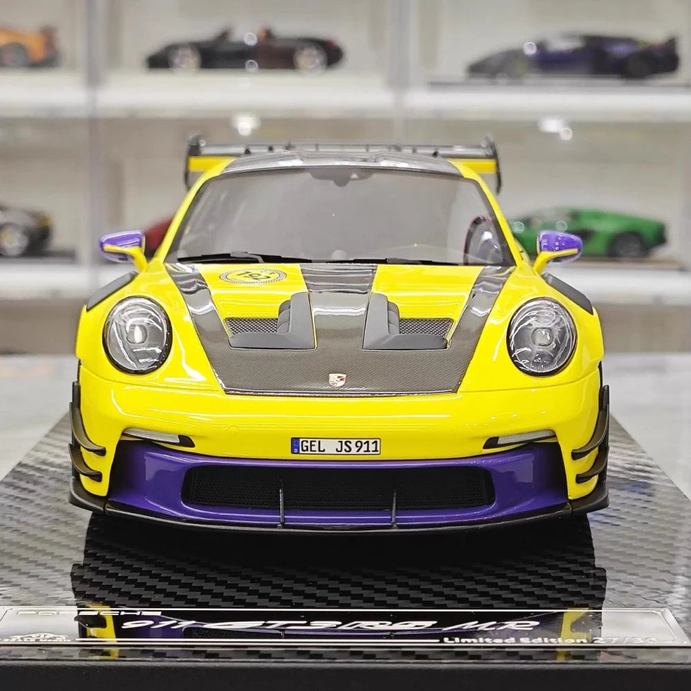 [VIP] 1:18 Porsche 2023 911 GT3 RS Manthey Racing Yellow Model Car Resin