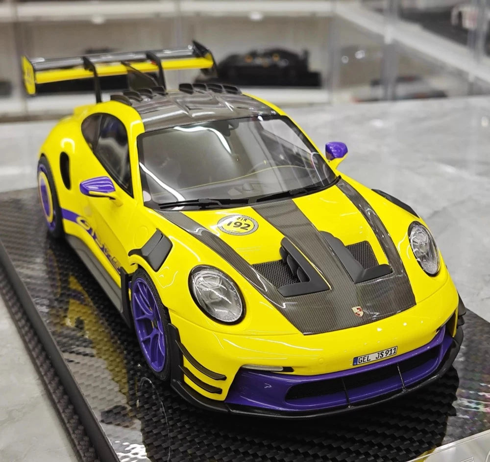 [VIP] 1:18 Porsche 2023 911 GT3 RS Manthey Racing Yellow Model Car Resin