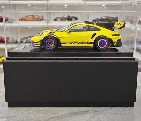 [VIP] 1:18 Porsche 2023 911 GT3 RS Manthey Racing Yellow Model Car Resin