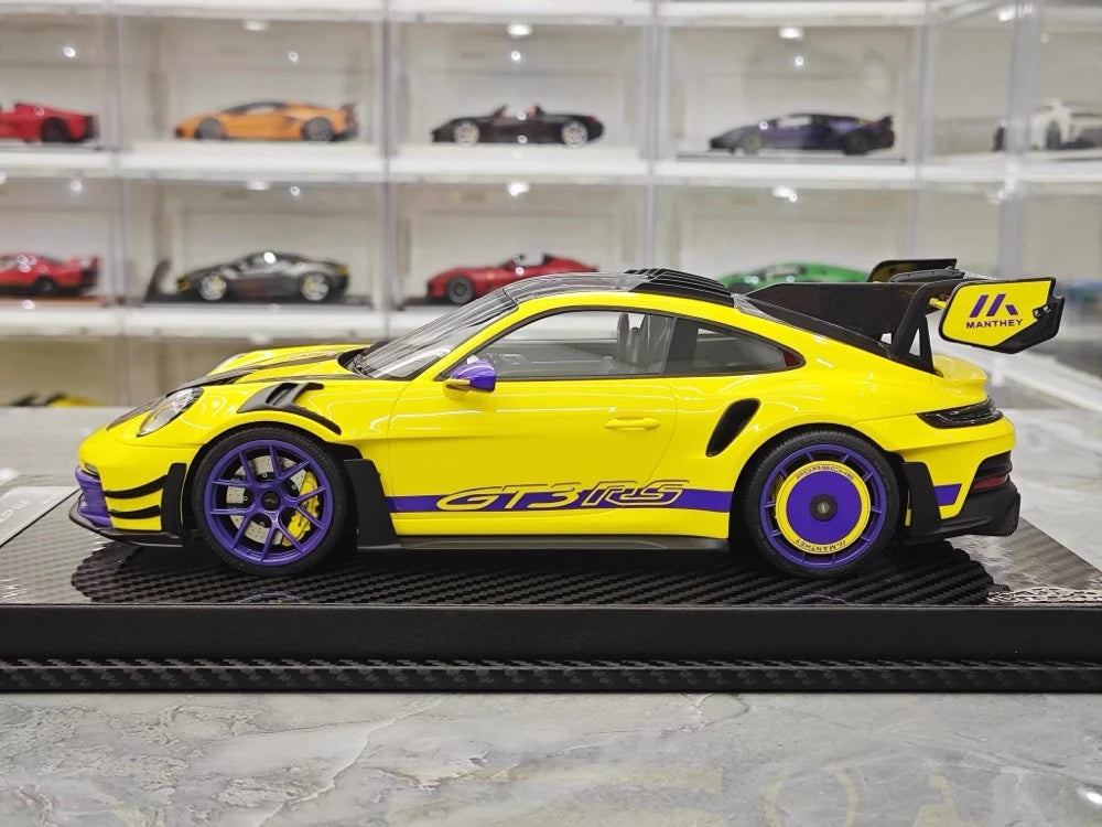 [VIP] 1:18 Porsche 2023 911 GT3 RS Manthey Racing Yellow Model Car Resin