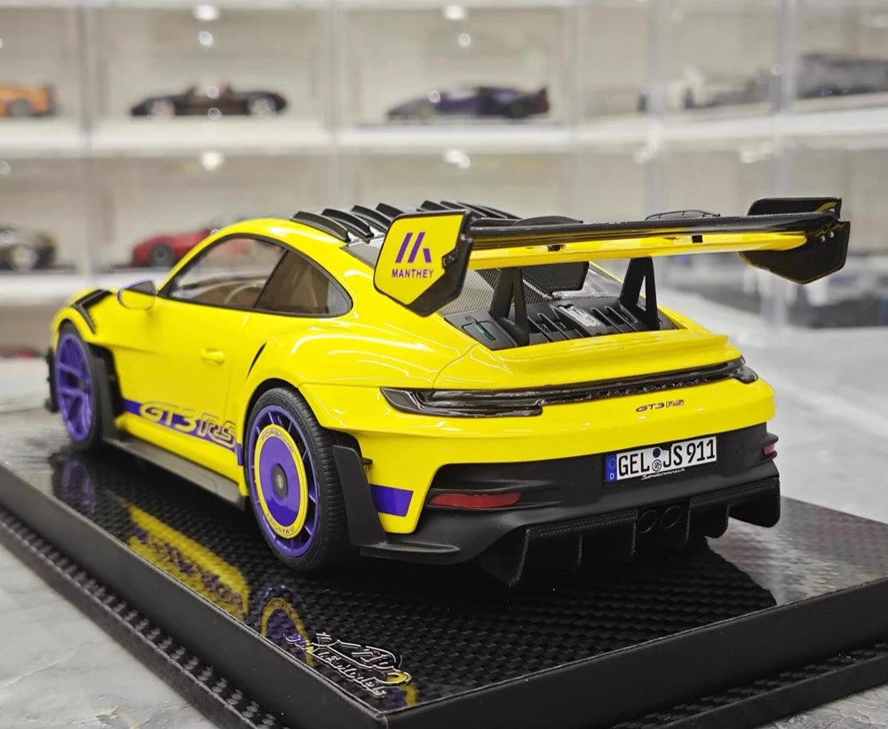 [VIP] 1:18 Porsche 2023 911 GT3 RS Manthey Racing Yellow Model Car Resin