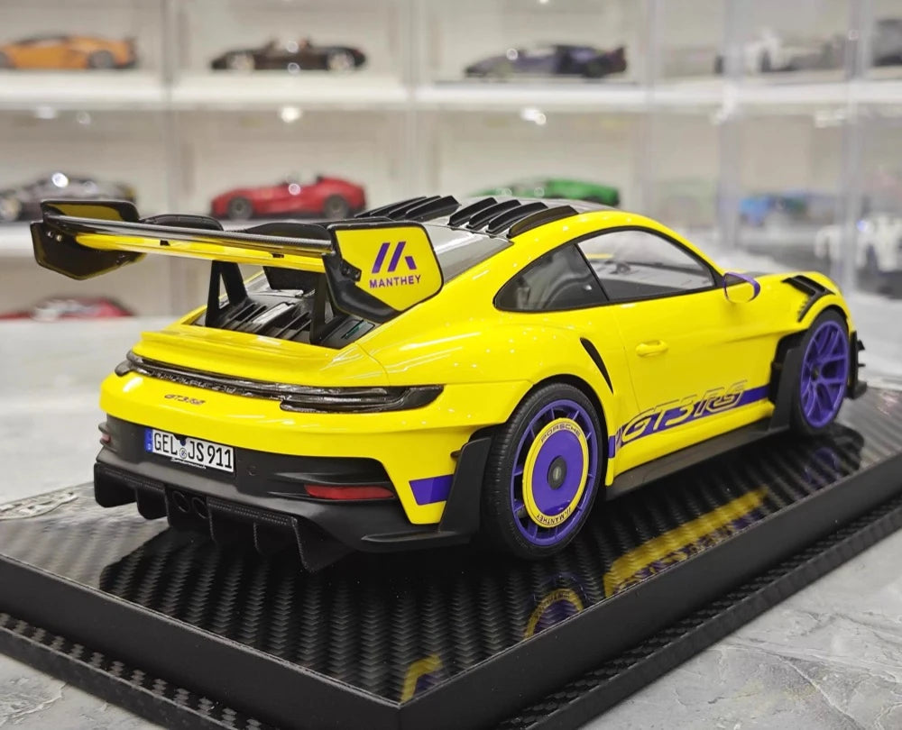 [VIP] 1:18 Porsche 2023 911 GT3 RS Manthey Racing Yellow Model Car Resin