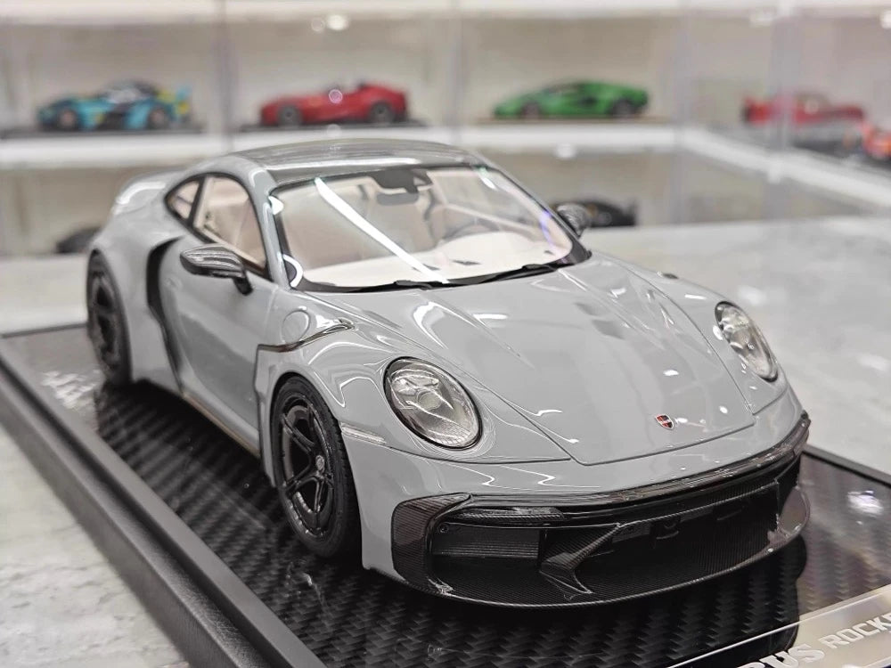 [VIP] 1:18 Porsche 2024 911 Turbo S Brabus Rocket 900R glanzend grijs modelauto Hars