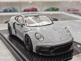 [VIP] 1:18 Porsche 2024 911 Turbo S Brabus Rocket 900R glanzend grijs modelauto Hars