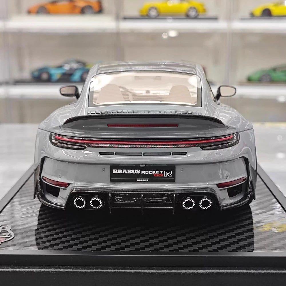 [VIP] 1:18 Porsche 2024 911 Turbo S Brabus Rocket 900R glanzend grijs modelauto Hars
