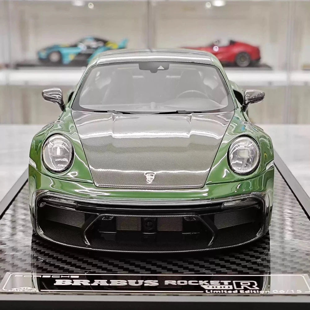 [VIP] 1:18 Porsche 2024 911 Turbo S Brabus Rocket 900R Glossy Green Model Car Resin