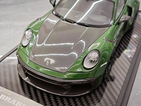 [VIP] 1:18 Porsche 2024 911 Turbo S Brabus Rocket 900R Glossy Green Model Car Resin