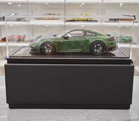 [VIP] 1:18 Porsche 2024 911 Turbo S Brabus Rocket 900R Glossy Green Model Car Resin