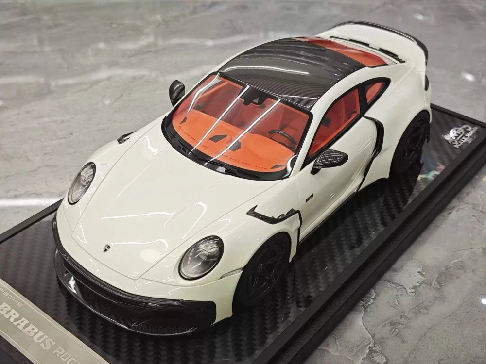 [VIP] 1:18 Porsche 2024 911 Turbo S Brabus Rocket 900R Glossy White Model Car Resin