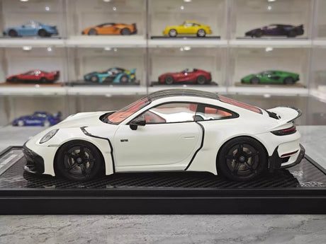 [VIP] 1:18 Porsche 2024 911 Turbo S Brabus Rocket 900R Glossy White Model Car Resin
