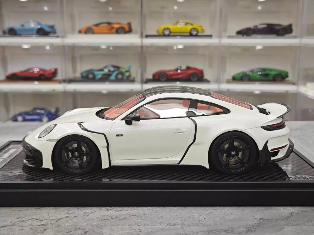 [VIP] 1:18 Porsche 2024 911 Turbo S Brabus Rocket 900R Glossy bianco modellino di auto resina