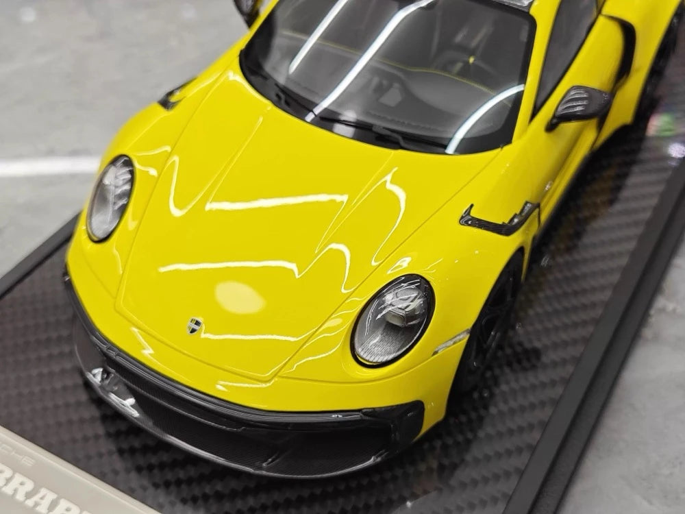 [VIP] 1:18 Porsche 2024 911 Turbo S Brabus Rocket 900R Glossy gul modellbil resin