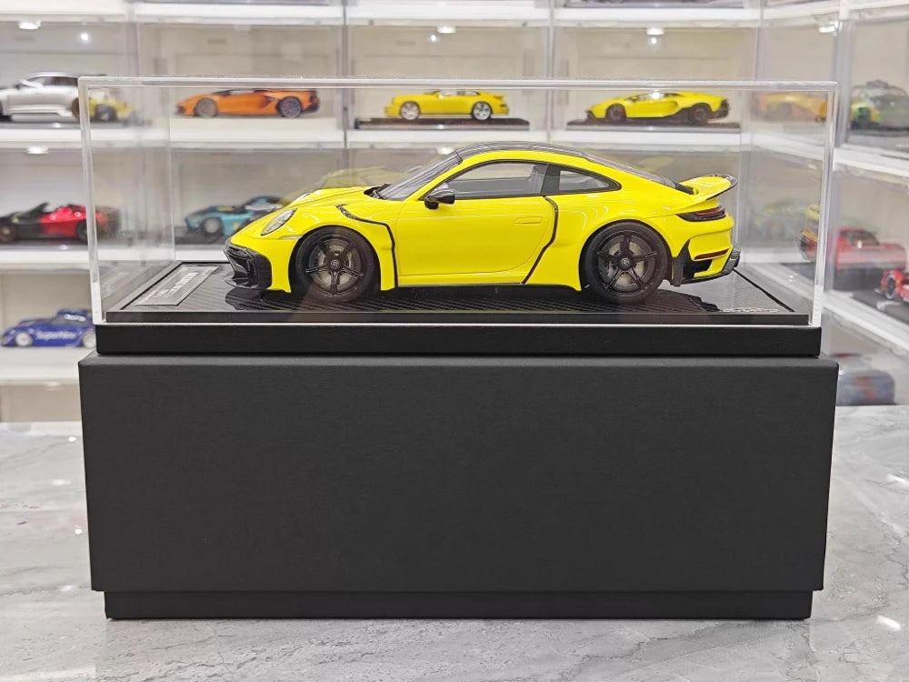 [VIP] 1:18 Porsche 2024 911 Turbo S Brabus Rocket 900R Glossy Yellow Model Car Resin