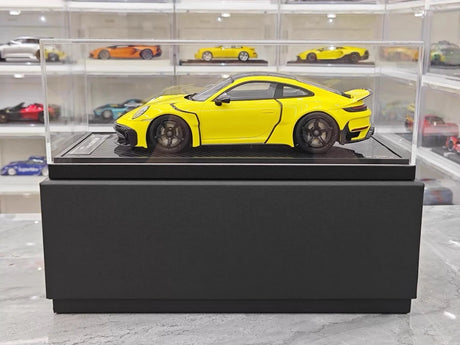 [VIP] 1:18 Porsche 2024 911 Turbo S Brabus Rocket 900R Glossy Yellow Model Car Resin