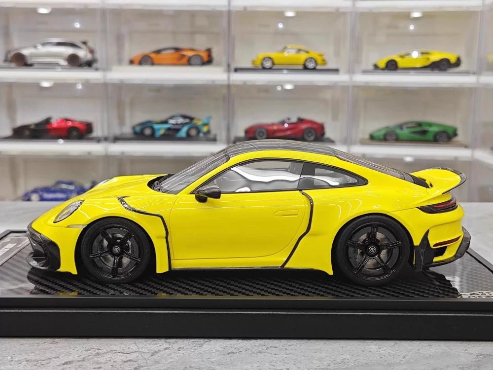 [VIP] 1:18 Porsche 2024 911 Turbo S Brabus Rocket 900R Glossy gul modellbil resin