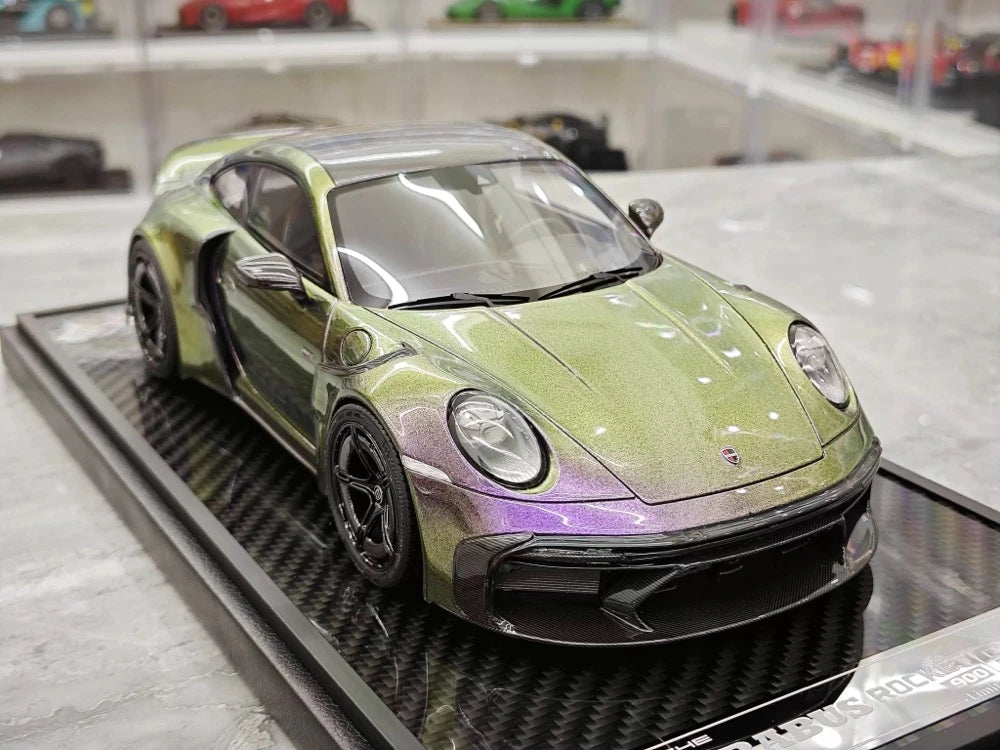 [VIP] 1:18 Porsche 2024 911 Turbo S Brabus Rocket 900R Gradient modellino di auto resina