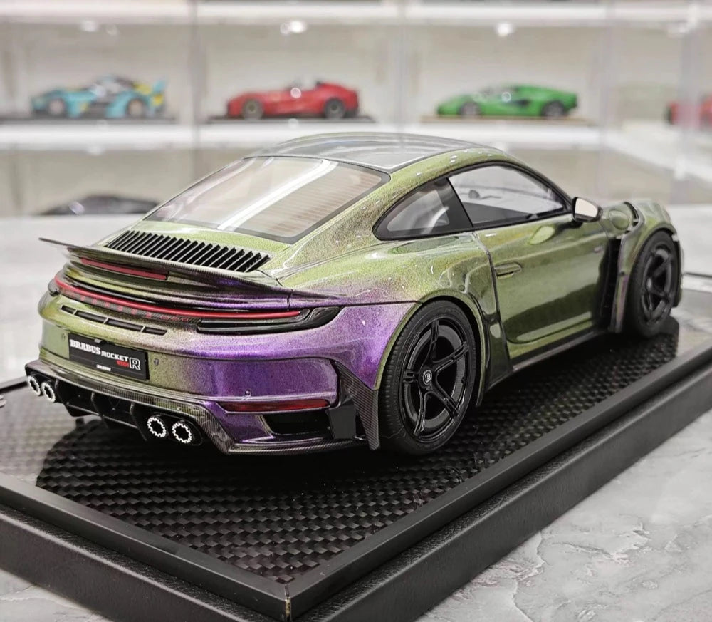 [VIP] 1:18 Porsche 2024 911 Turbo S Brabus Rocket 900R Gradient modellino di auto resina