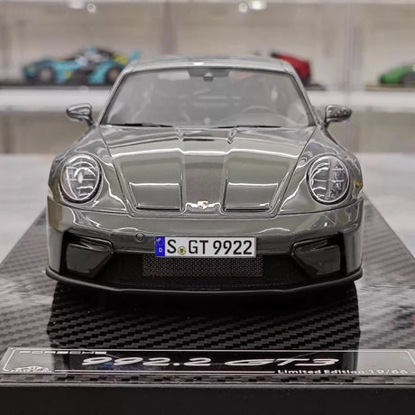 [VIP] 1:18 Porsche 2025 911 992.2 GT3 Glossy Gray Model Car Resin