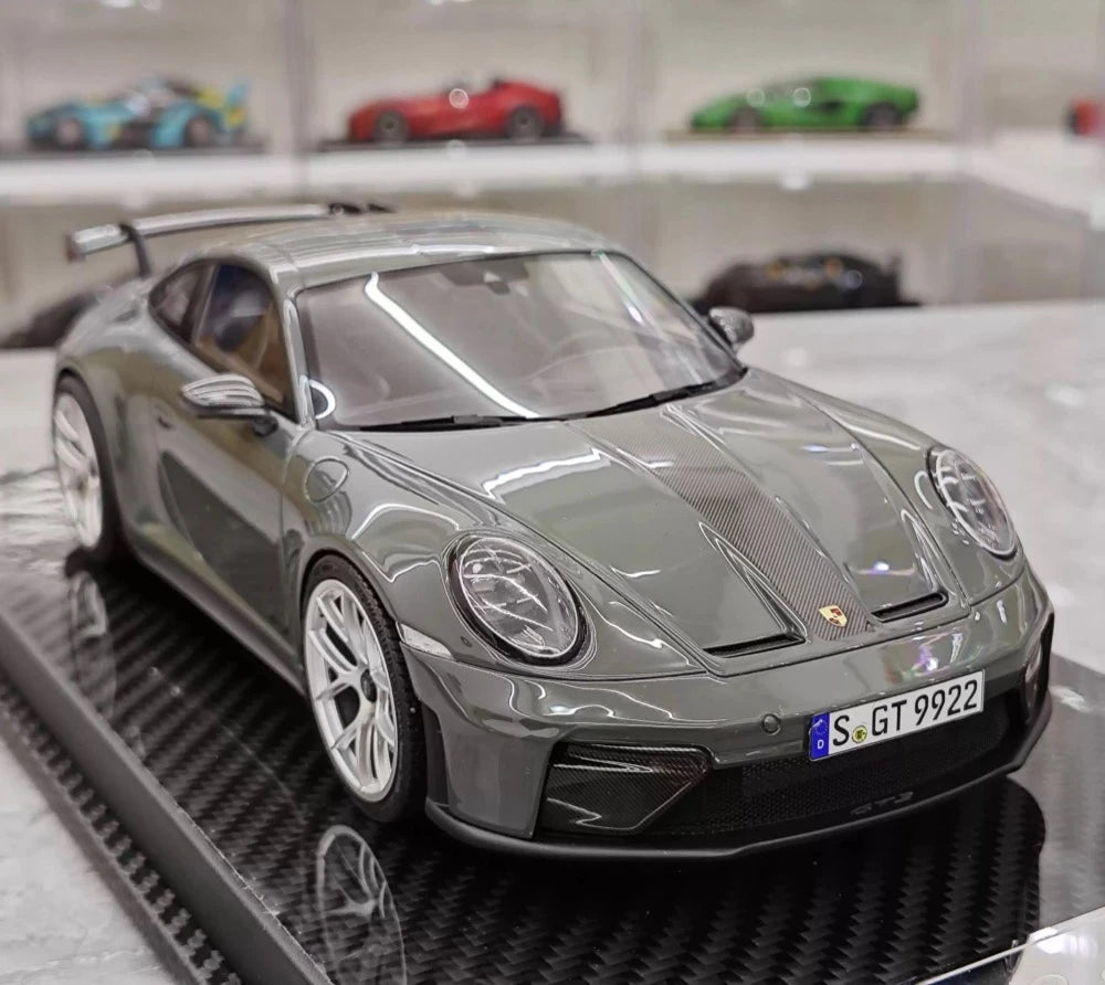 [VIP] 1:18 Porsche 2025 911 992.2 GT3 Glossy Gray Model Car Resin