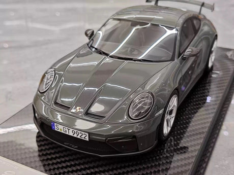 [VIP] 1:18 Porsche 2025 911 992.2 GT3 Glossy Gray Model Car Resin